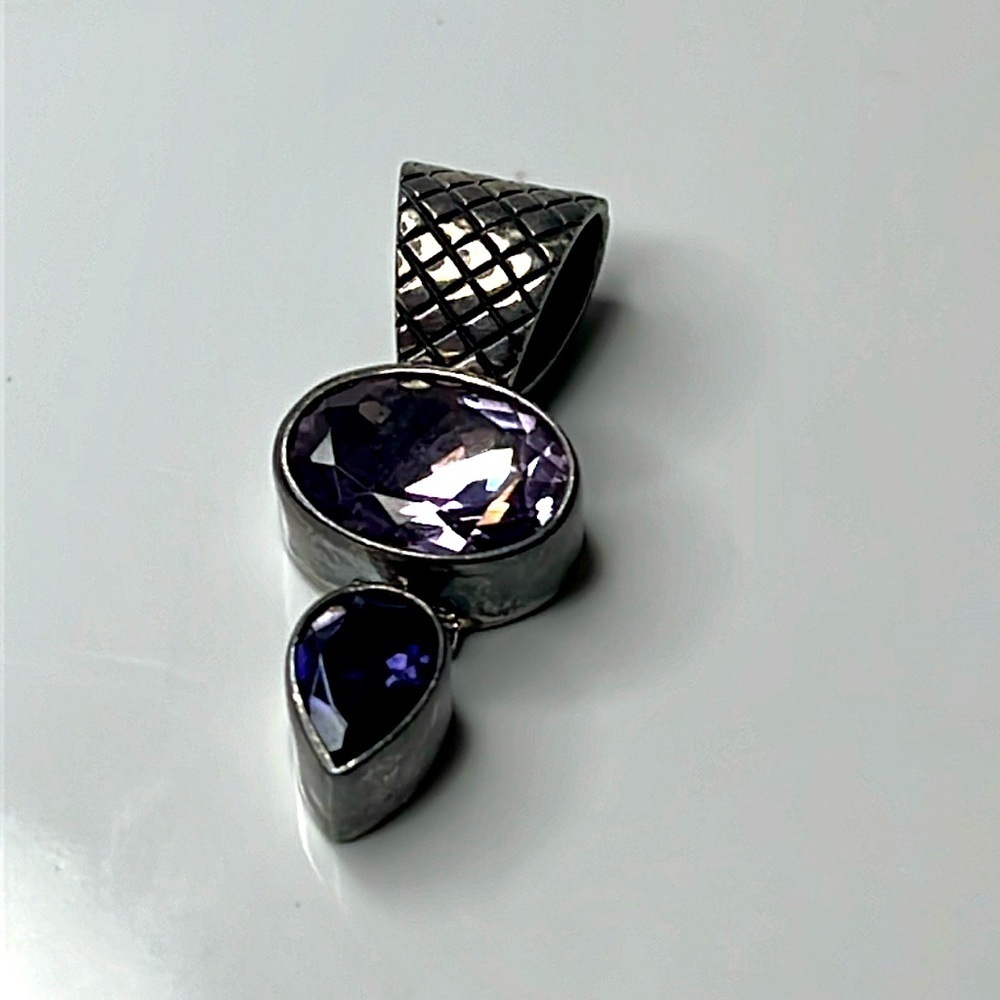 LORI BONN STERLING SILVER 925 AMETHYST DROP PENDANT